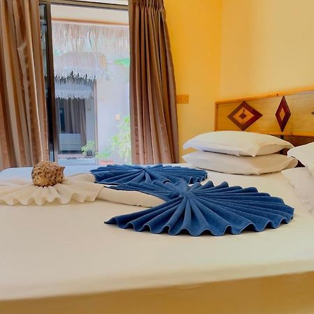 Siesta Beach Hotel Maafushi Exterior photo